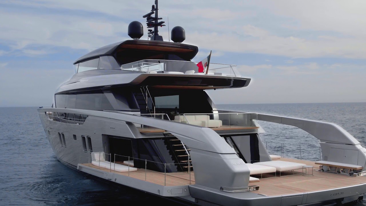 Sanlorenzo SX112 - Trailer
