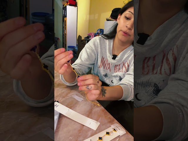 Vídeo relacionado con Unift Pulsera de Sol de Pentagrama para Mujeres y Hombres de Acero Inoxidable Ahuecada Sobrenatural Doble Cuerda Joyería Regalos