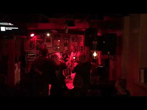 Paasikiventie - Silvio Etnoskåne (Live @ Albertin Kellari 3.8.2019)