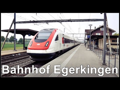 Jurafusslinie Solothurn / Bahnverkehr beim Bahnhof Egerkingen, Kanton Solothurn, Schweiz 2020