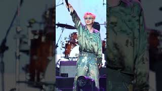 Download lagu 像晴天像雨天 汪苏泷演唱会 mp3