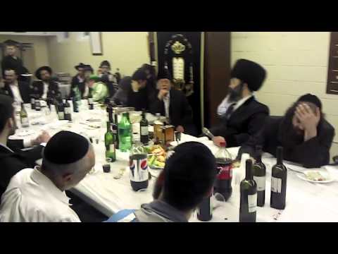 The Aleksander Rebbe - Purim Morning Tish Cleveland 5772