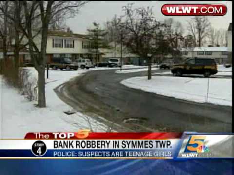 Police Seek 2 Teenage Girls In Bank Robbery