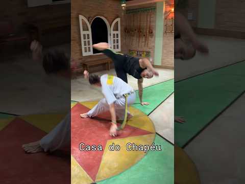 Aulas de Capoeira em Sales Oliveira. Herança cultural Capoeira. Instrutor Marcha Lenta.