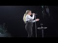 Kelly Clarkson covers "The Weight" by Aretha Franklin - (2019-02-01) - Glendale, AZ (4k)
