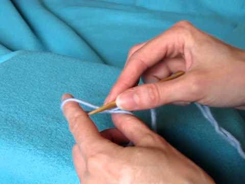 Round start (C), "cast on", alkusilmukat 'luomalla' - Neulakinnas, Nalbinding