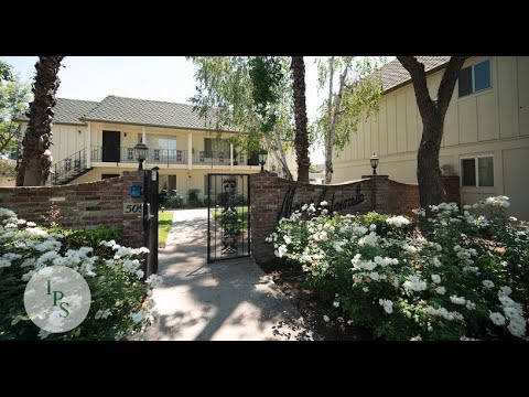 Fig Garden TownHome, 2BR/1BA – Great location, well maintained community! property video