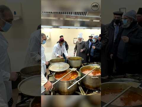 Beloved Huzoor (aba) visits the langar to personally oversee arrangements |  Jalsa Qadian 2024