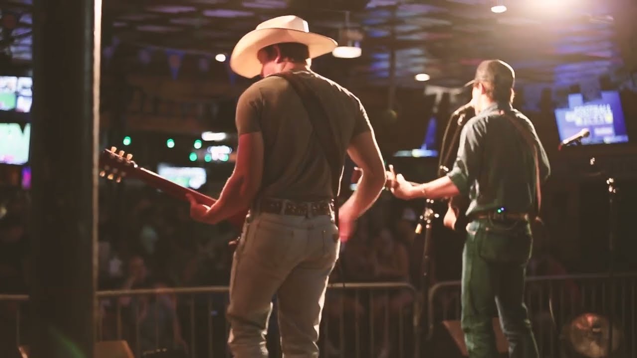 Promotional video thumbnail 1 for The Highway 6 Band
