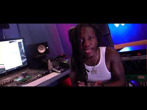 Flee Zoe - Armed n Dangerous (Official Video)