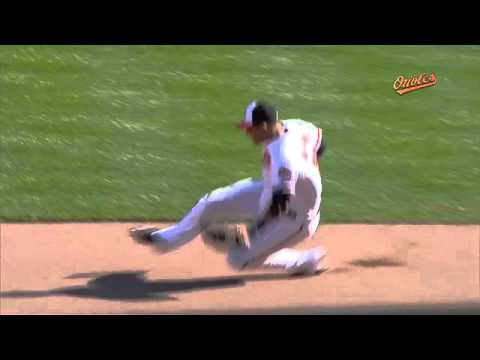 2012/09/13 Machado's sliding stop