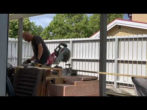 Bygg en kompost med tre fack