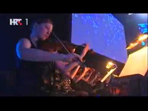 Nina Badrić i Hari Varesanović -  Lejla - EUROSONG 2012  LIVE