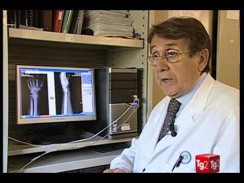 RMN del rachide cervicale a Simferopol Condrosi pomata nella colonna vertebrale cervicale