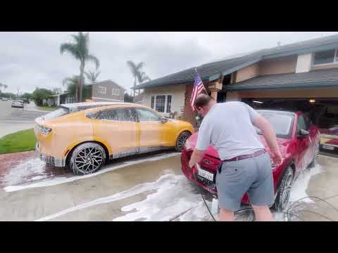 Wash Sprayer with Foamer washing two cars in 9 Minutes with a spot free Rinse