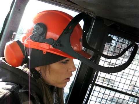 Skidder Girl - ooopsie!