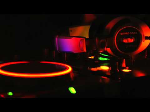 Define (Dom Dolla & Go Freek) - 98.9 Overnights w. Pat Thrash