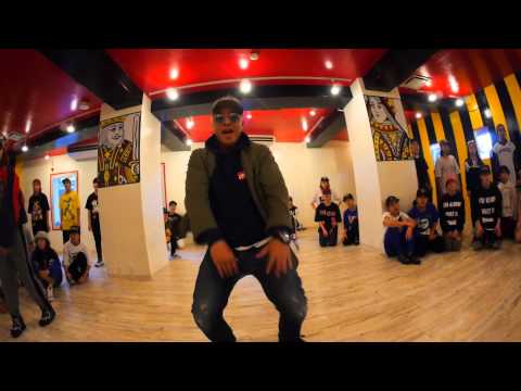 Dee & RIEHATA | @chrisbrown  | Loyal Remix