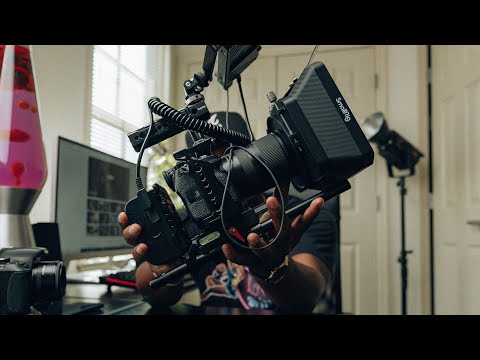 The Ultimate Camera Setup! (Sony a7Siii Cinema Rig)