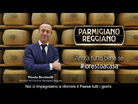 Anche noi restiamo a casa.