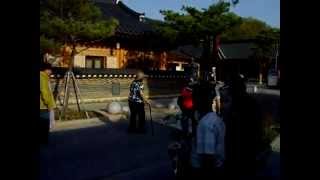 preview picture of video 'Jeonju Korea Style House Village.( Jeonju Hanok Village ,Han-Ok Village)'