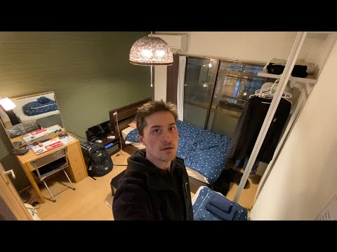 Small Japanese Apartment Tour in Downtown Kyoto ($30/Night)
