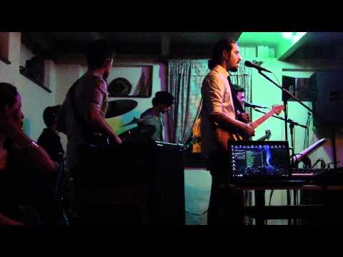 Banda Ponto Trinta - Porão Butequim - Indaial 11.02.2012 - Crazy Little Thing Called Love