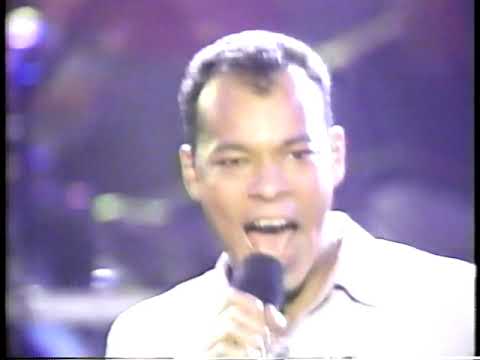Fine Young Cannibals • Good Thing/I'm Not The Man I Used To Be (Live, Arsenio, 1989) • Stereo