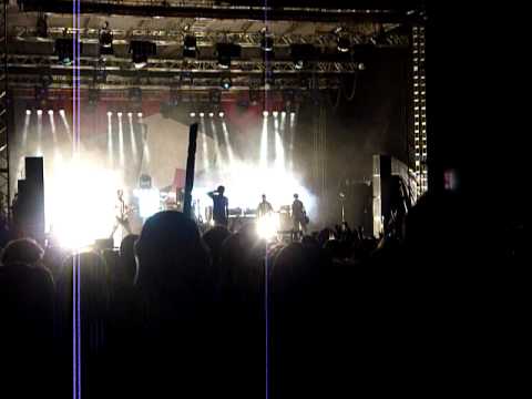 Deichbrand 2011- Donots: Whatever happened to the 80's?