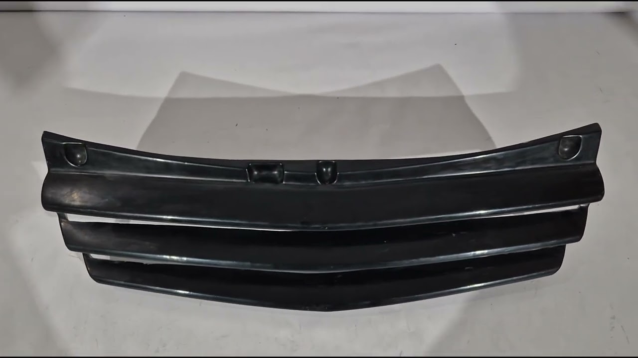 Mercedes Viano 2004–2014 Frontgrill (2010-2014, til lakering) Video 1