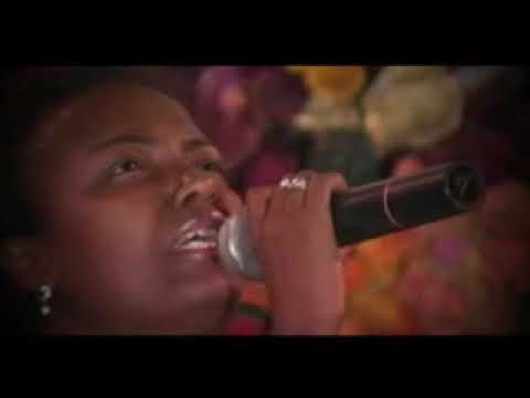 Addisalem Assefa ft. Yosef Kassa - Bale Bizu Moges (ባለ ብዙ ሞገስ እግዚአብሔር)