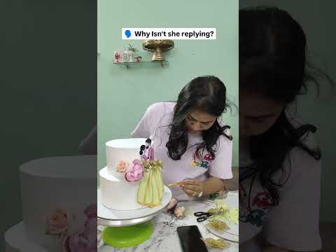 Busy doing her fav thing✨ #cake #cakedesign #jineshcookingclasses
