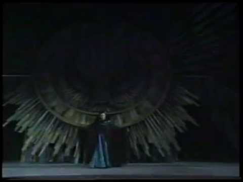 Manuela Castani in Aida: Amnéris Scena del giudizio Amneris, Ramfis