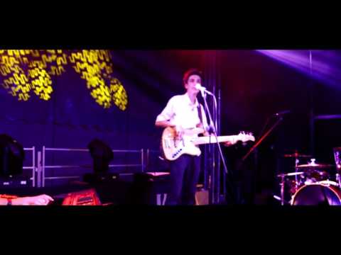 Niegrzecni- W dzikie wino zaplątani (live)