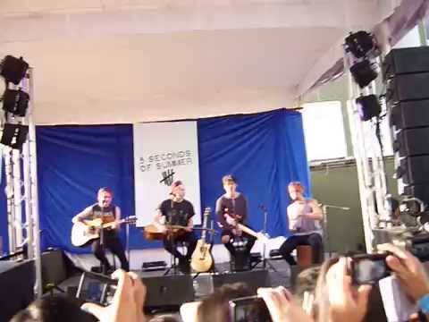 5 Seconds of Summer - Amnesia acoustic [Mexico City]