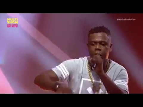 DENNIS E NEGO BAM  E NANDINHO PITU NO BAILE DO DENNIS  NO MULTI SHOW