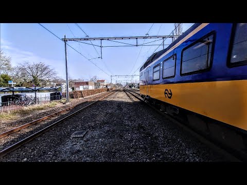 ICMm vs. Beilen: 7 cars thunder in from behind - Fly-by -