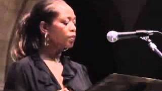 Ain't I a Woman?/ Zar nisam i ja žena? (Alfre Woodard reads Sojourner Truth)