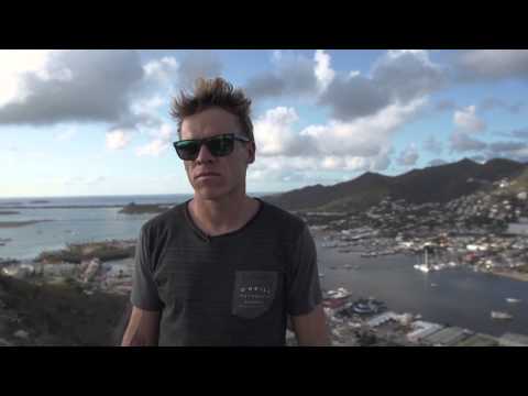 KLM iFly - Touchdown in St Maarten