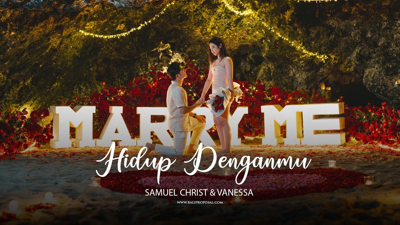 Video thumbnail: Samuel Christ and Vanessa, Marry Me letters surrounded by red roses on the beach