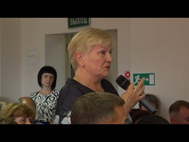 Очередной открытый диалог жителей и мэра округа Сергея Петрова состоялся в Ангарске