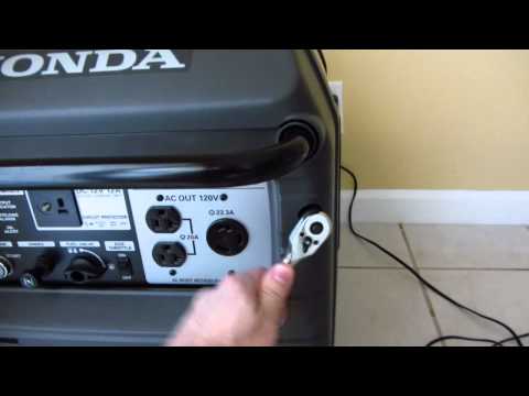 Honda EU3000iS Gasoline Generator - How To Connect A Battery Tender Jr. Trickle Charger