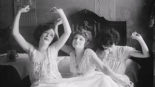 Brox Sisters - Lazy 1924 Irving Berlin Songs (Music Box Revue)