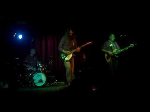 Mike Dees - Little Know-Nothing (Live at the Hi Tone)