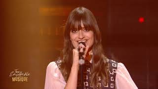 Clara Luciani La Baie