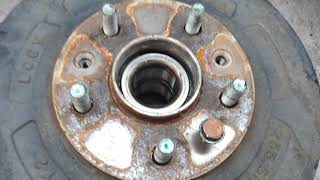 Rear Wheel bearing replacement for Mazda mpv
