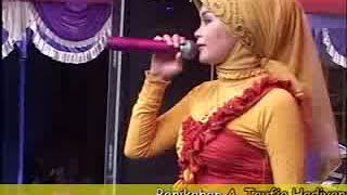 Download lagu Assalam Eka  Ismatul Hawa Palestina mp3