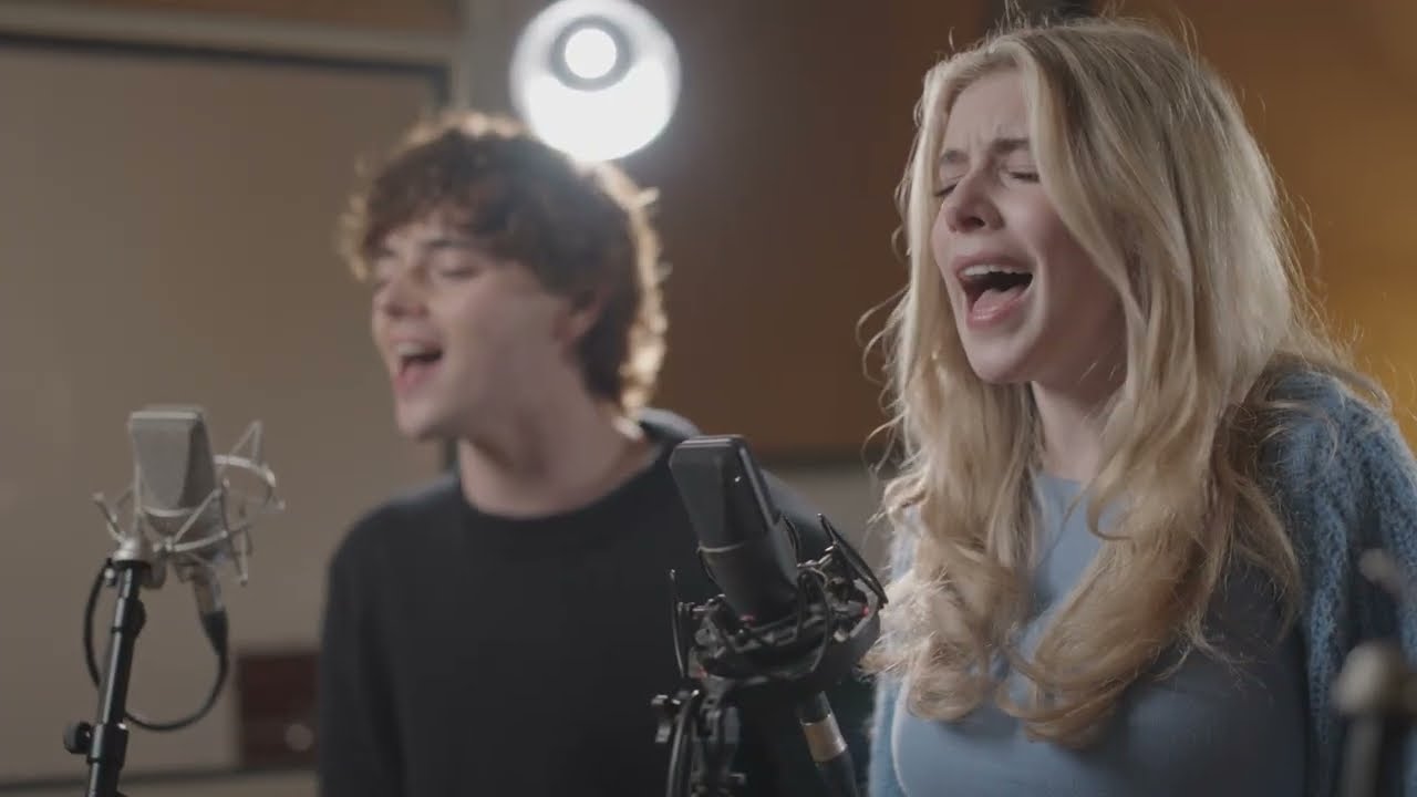 Superboy and the Invisible Girl | Next To Normal