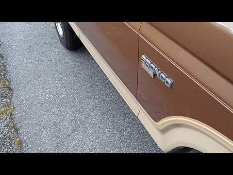 1986 Bronco , 351W, Street Demon Carburetor, complete Bassani exhaust.