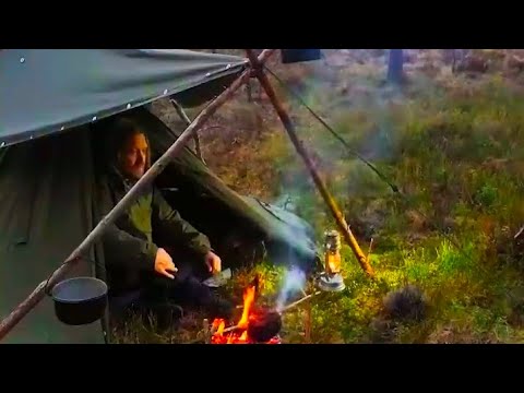 SOLO WILD CAMPING IN REMOTE NORTHERN WILDERNESS BUSHCRAFT RAIN VINTAGE CANVAS SHELTER